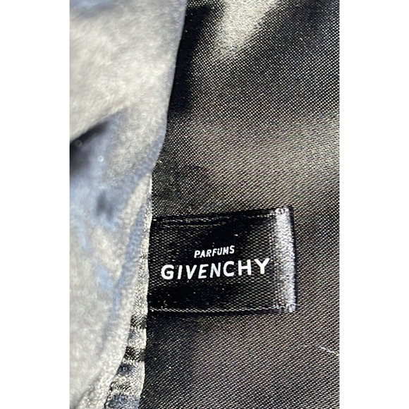 GIVENCHY BLACK MAKE UP BAG - Picture 8 of 8